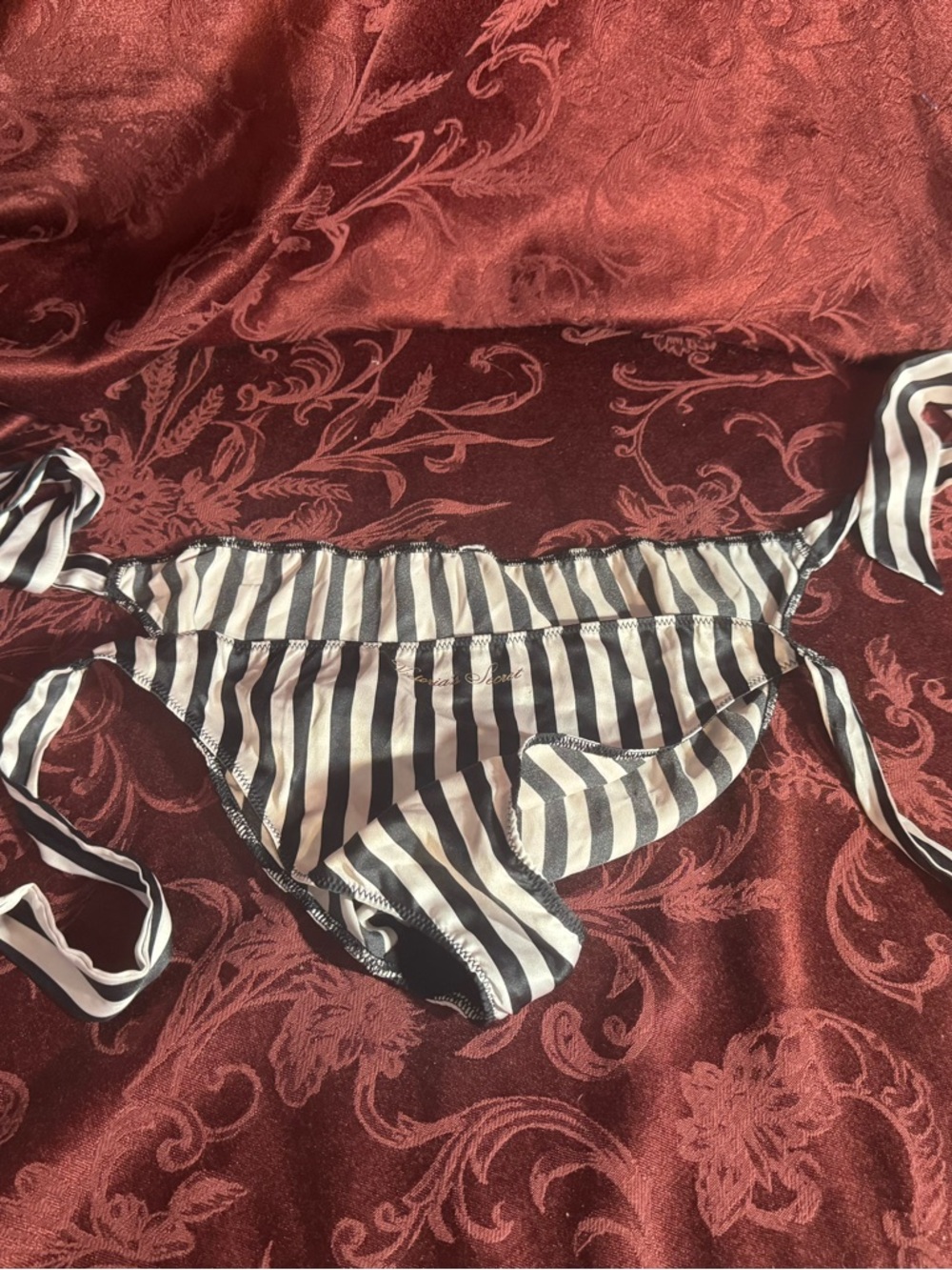 Victoria's Secret Black and White Striped Side-Tie Bikini Panty Unusual Sexy - Picture 4 of 4